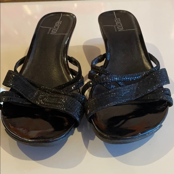Women’s Kenneth Cole Reaction Black Wedge Sandals - Picture 10 of 10